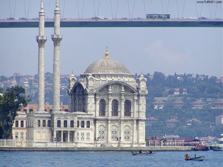 Türkiye ve Dünya'nın en ünlü mimari eserlerinden olan camilerimizi yakından tanıyalım