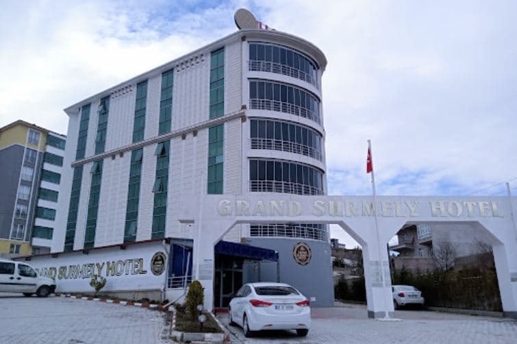 Grand Surmely Hotel-0