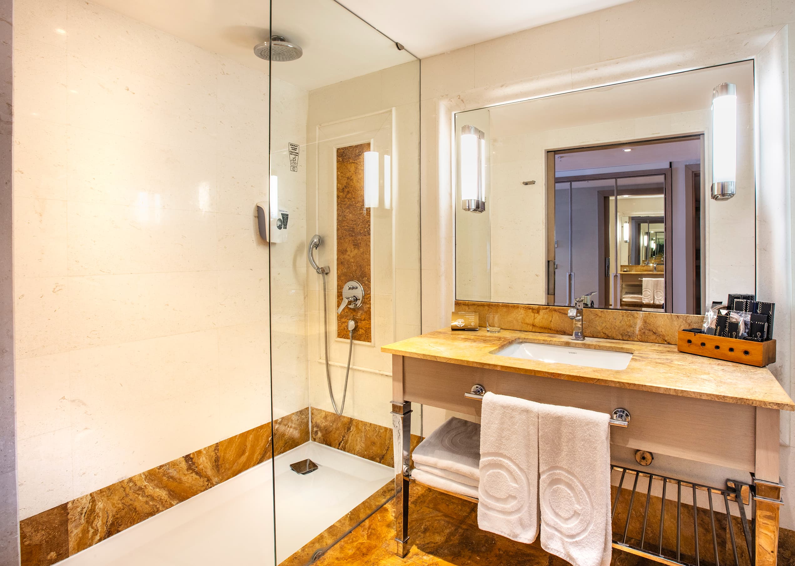 Charisma De Luxe Hotel Kuşadası-23