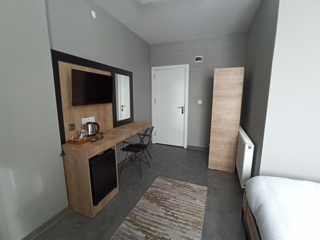 Skylon Airport Hotel-8