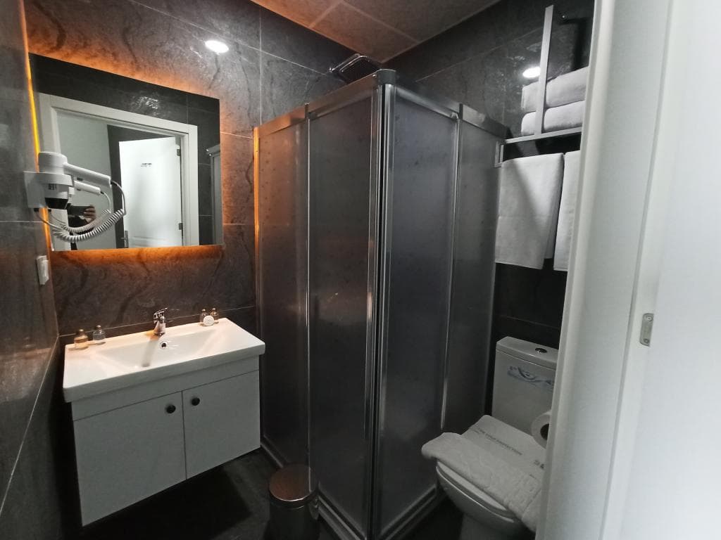 Skylon Airport Hotel-15