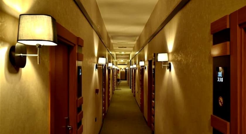 Roof 264 Hotel & Suites-19