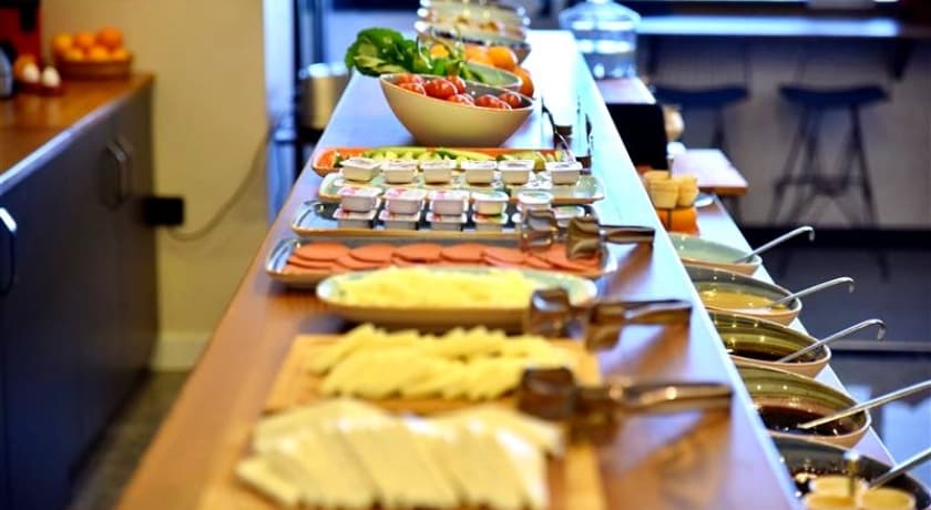 Roof 264 Hotel & Suites-23