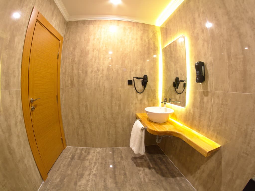 Roof 264 Hotel & Suites-7