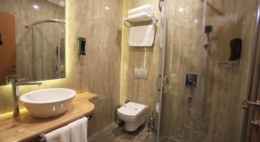 Roof 264 Hotel & Suites-11