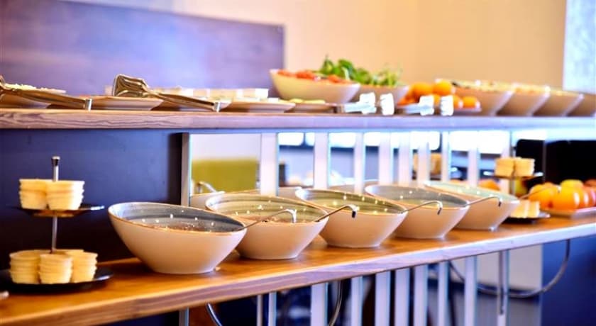 Roof 264 Hotel & Suites-28