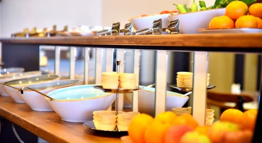 Roof 264 Hotel & Suites-29