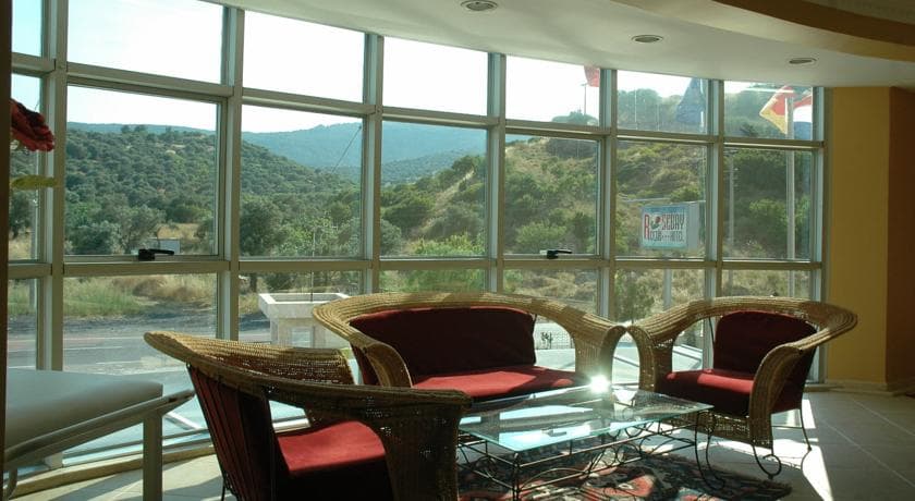 Club Rose Bay Hotel-31