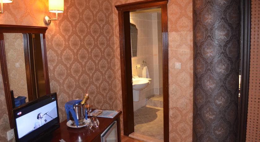 Club Rose Bay Hotel-23