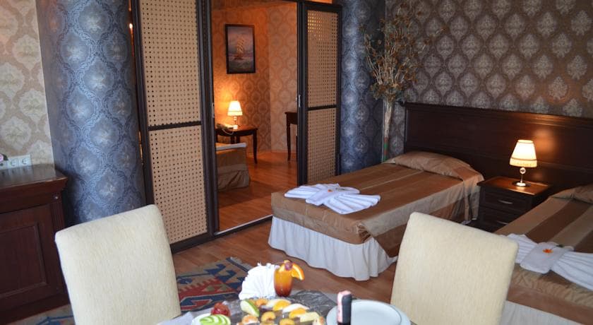 Club Rose Bay Hotel-16
