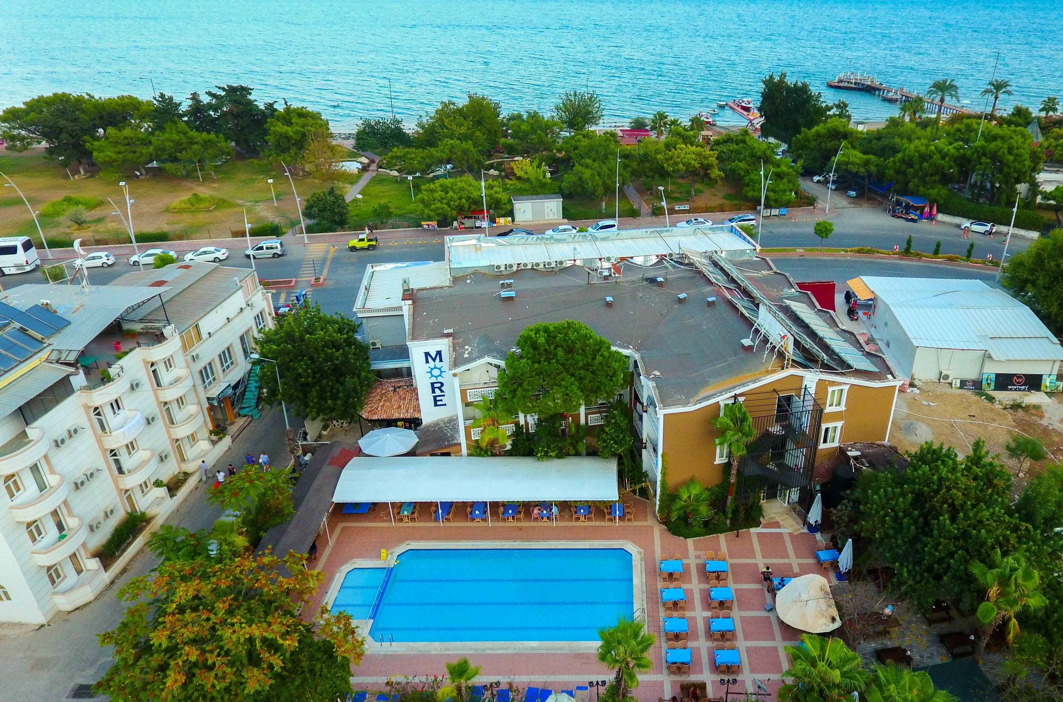 More Hotel-23