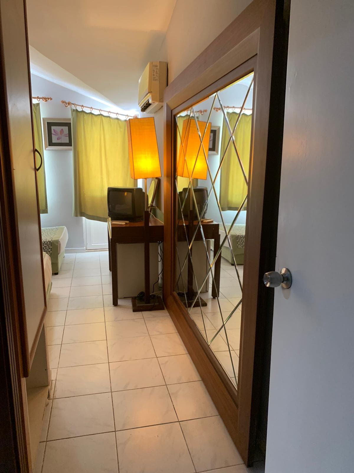 More Hotel-19