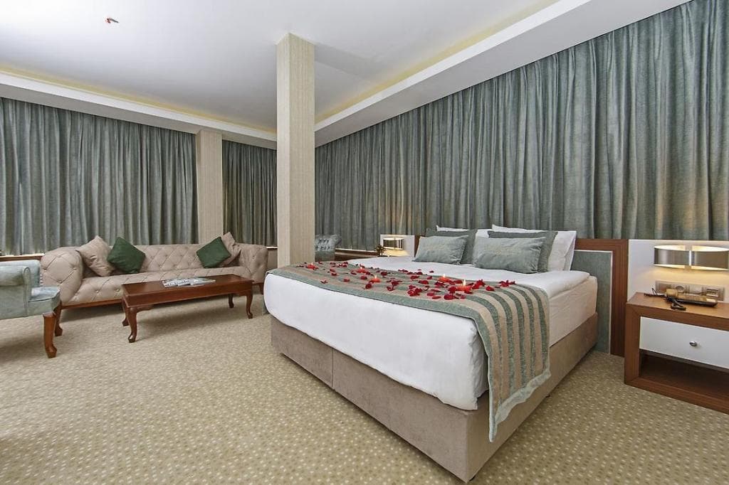 Royal Sweet Hotel-13