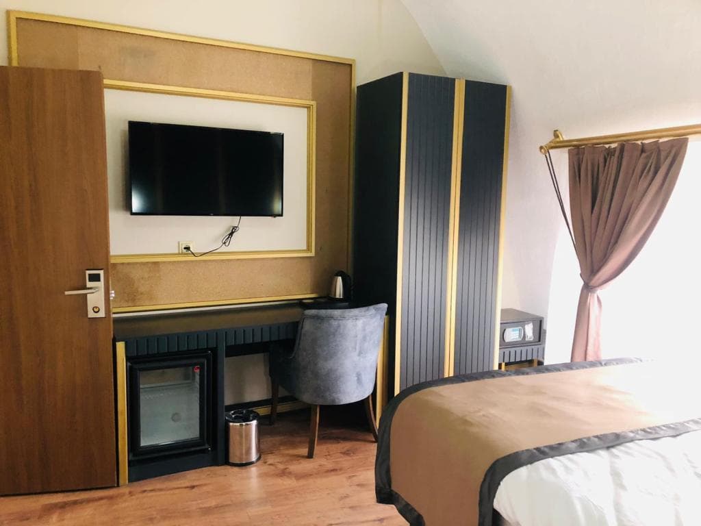 Crystal Snow Butik Hotel-28