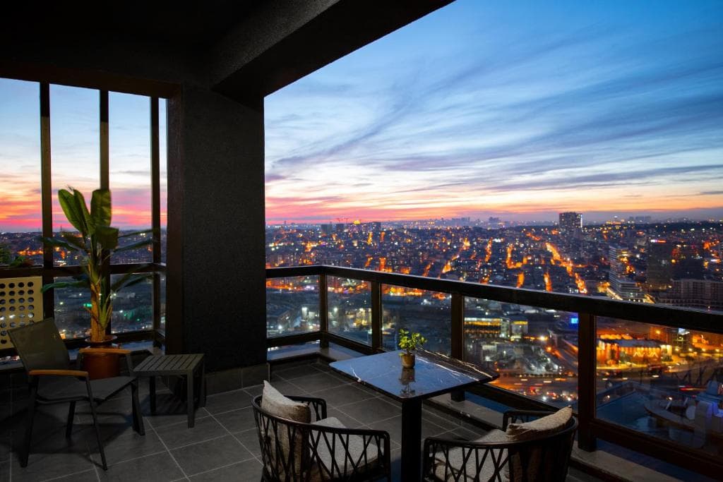 G Tower Furnished Apartment Rentals-4