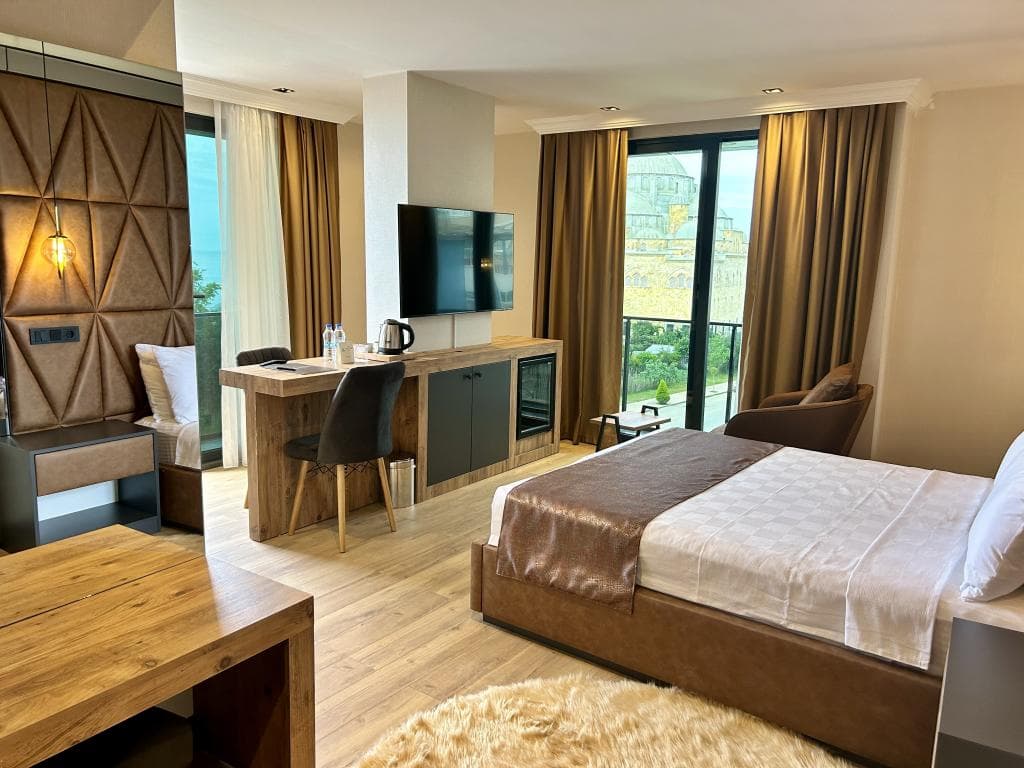 Ayatoure Hotel-1