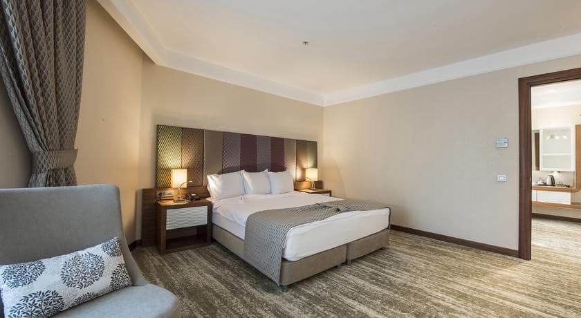 Ramada By Wyndham Gemlik & Spa-23