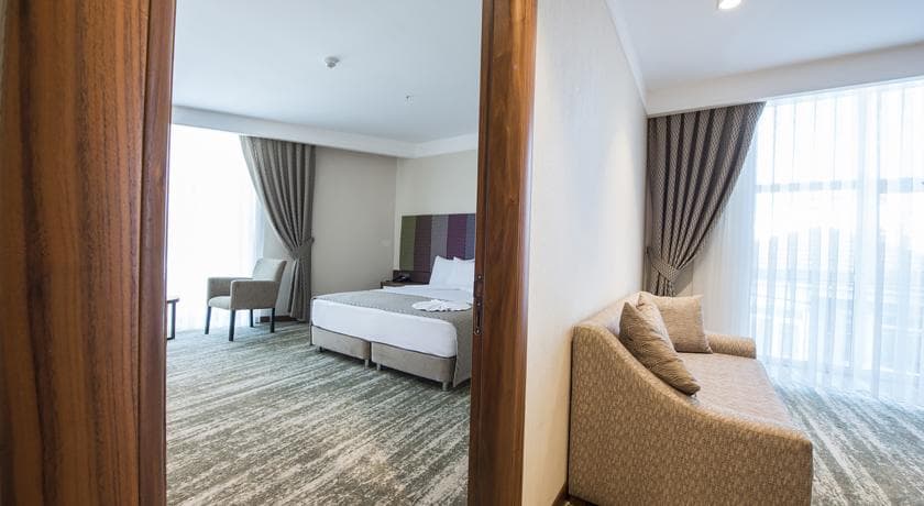 Ramada By Wyndham Gemlik & Spa-26
