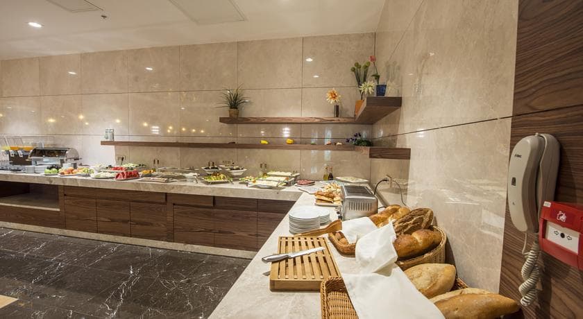 Ramada By Wyndham Gemlik & Spa-53