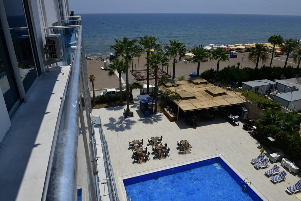 Mediterranean Resort Hotel-4