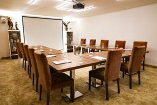 The Corner Park Hotel-9