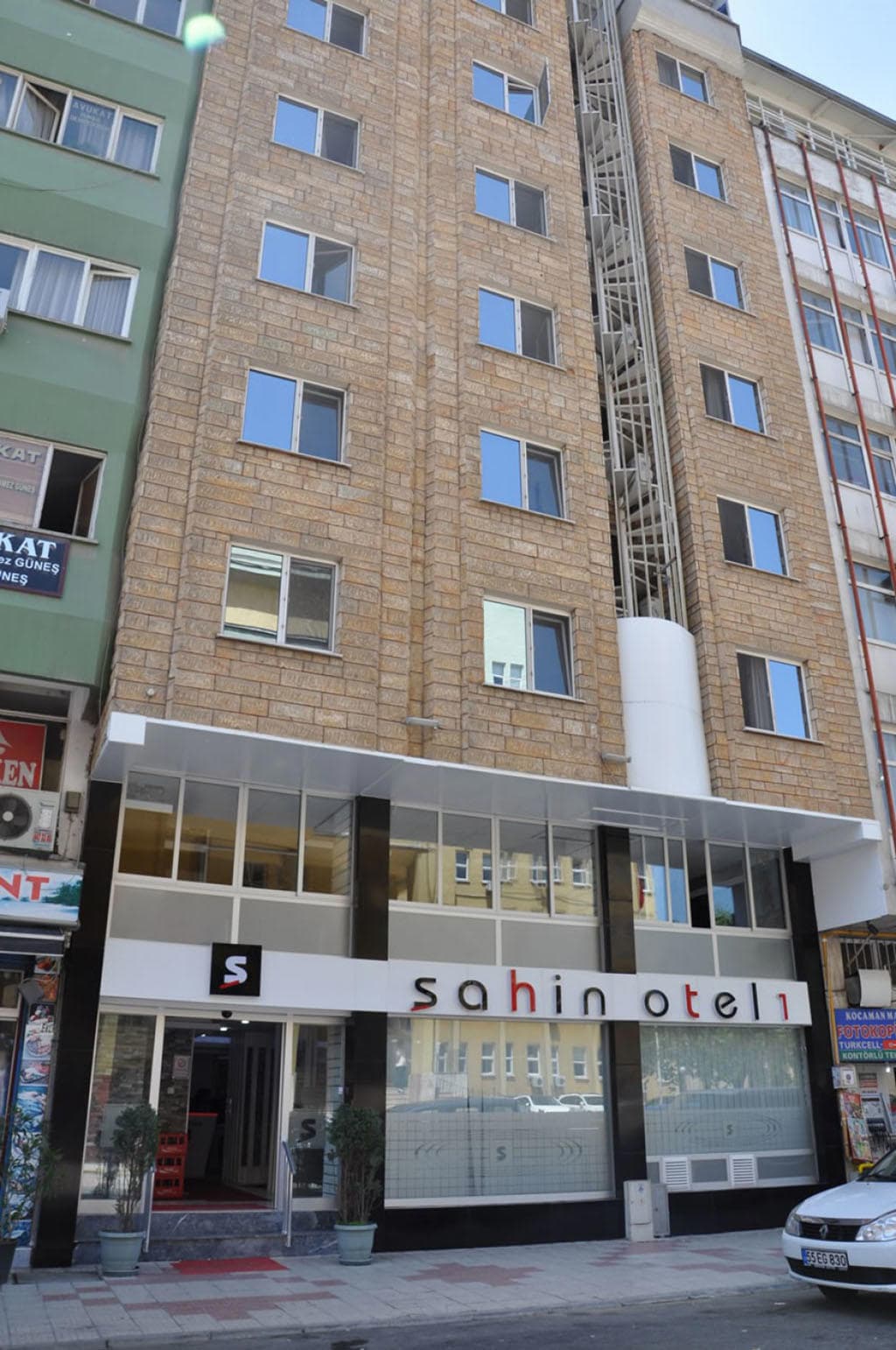 Şahin Otel 1 -15
