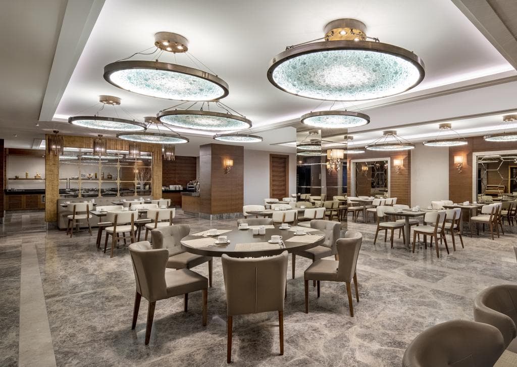 Mövenpick Hotel & Thermal Spa-11