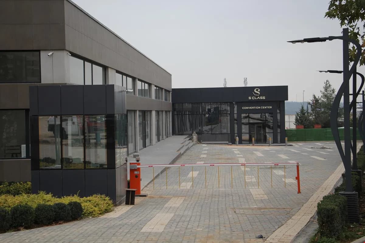 S Class Hotel & Convention Center-2