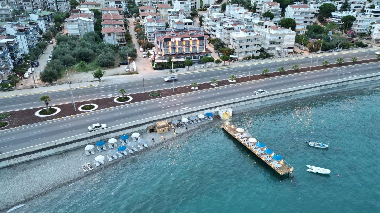 Lopera Beach Hotel-21