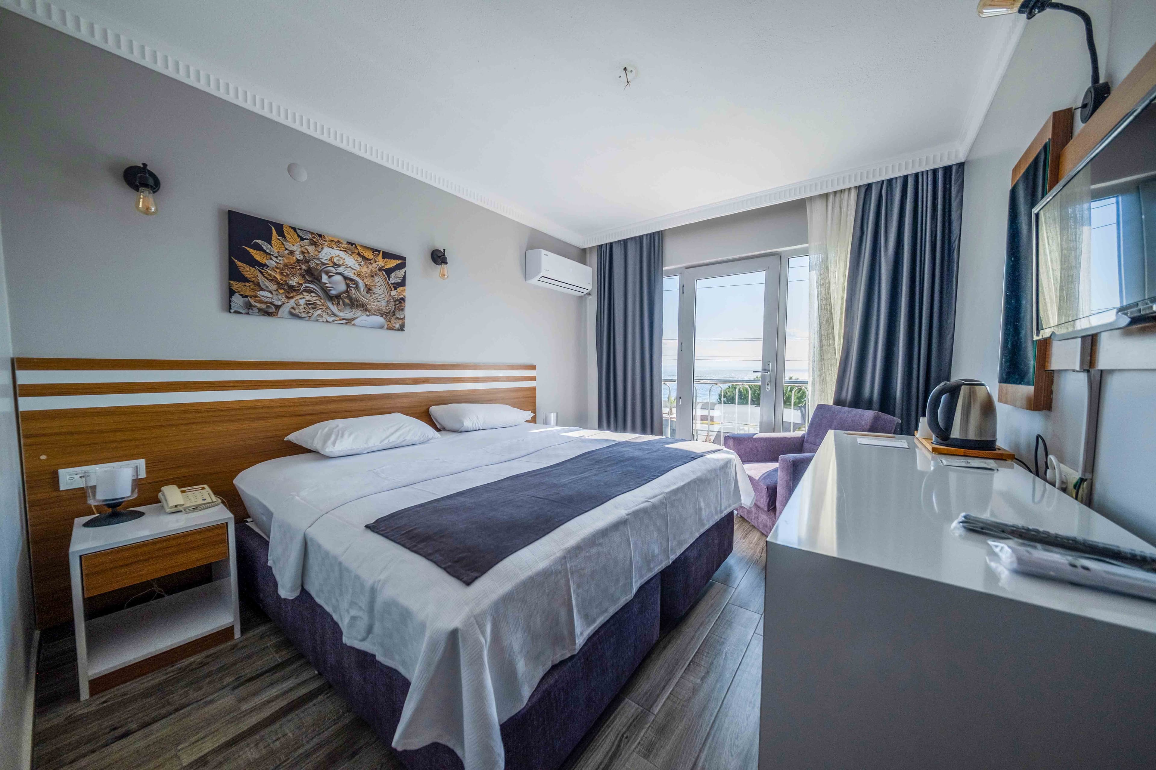 Lopera Beach Hotel-15