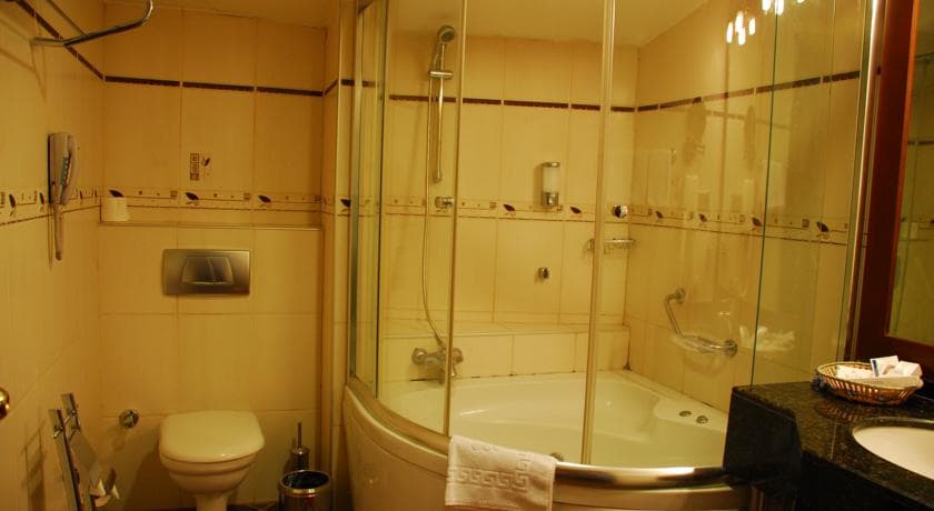 Erten Hotel Adana-11