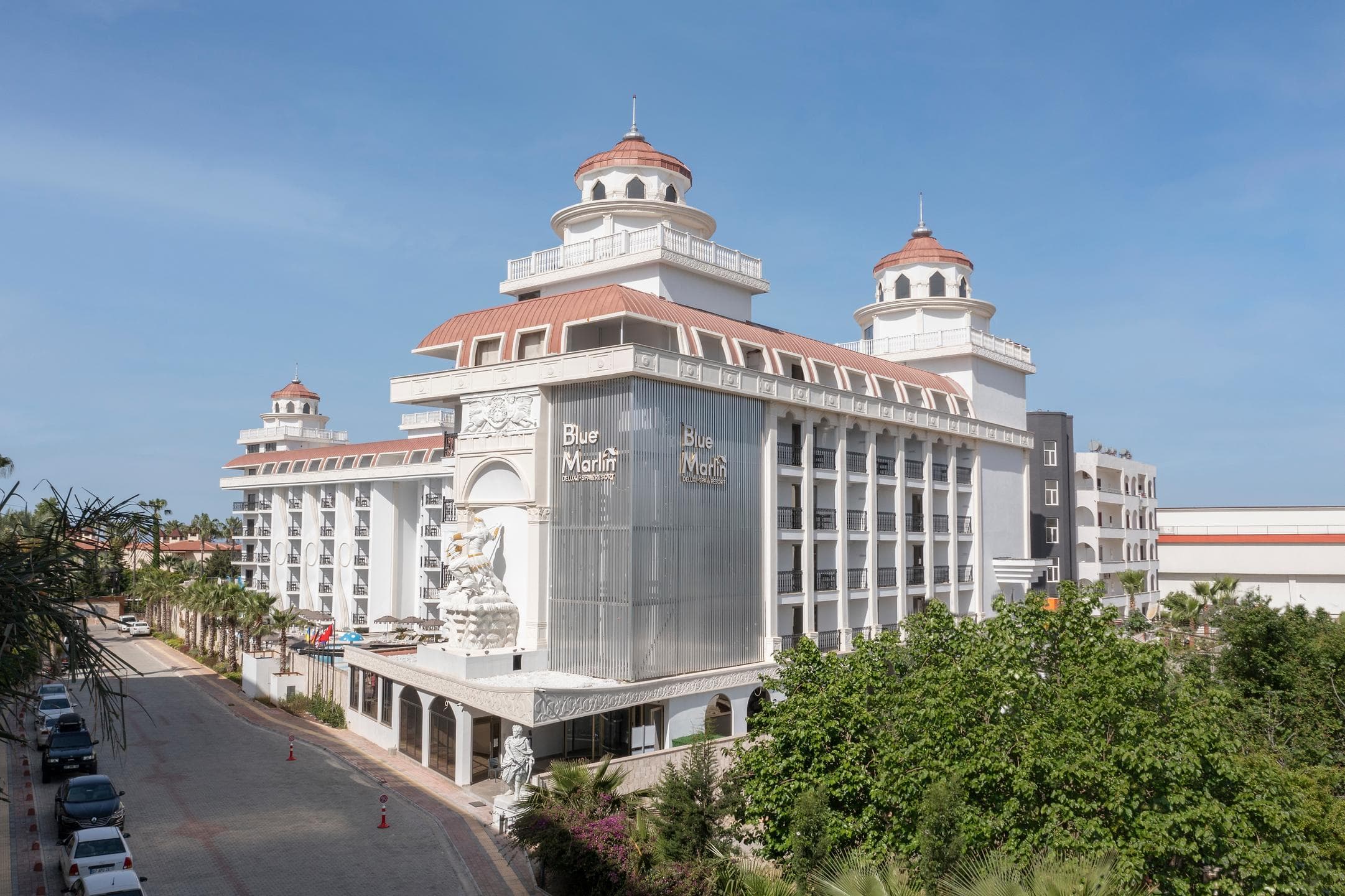 Blue Marlin Deluxe Spa & Resort-7