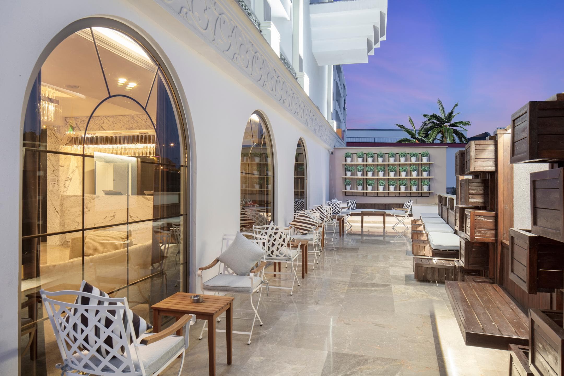 Blue Marlin Deluxe Spa & Resort-10