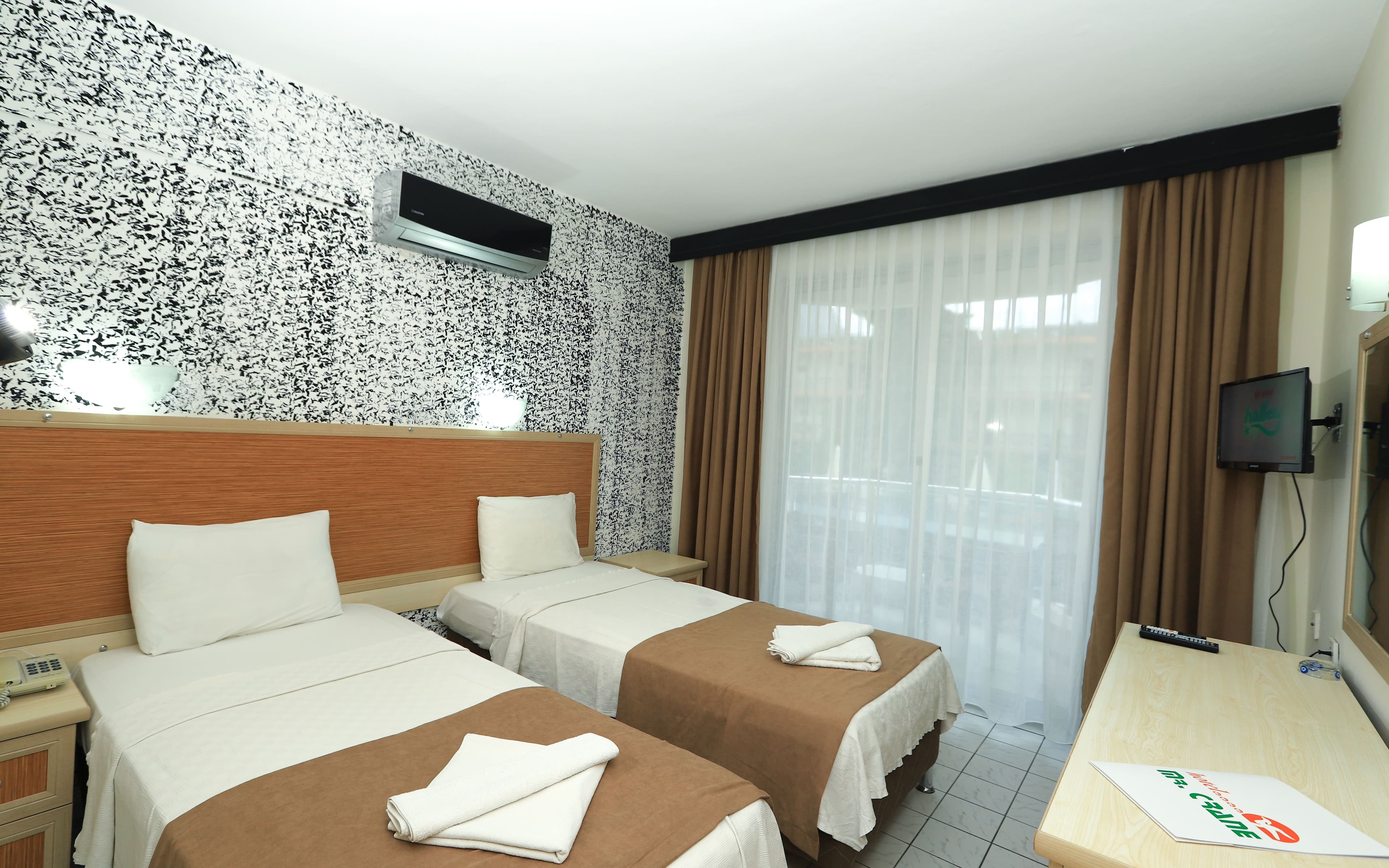 Mr. Crane Hotel-14