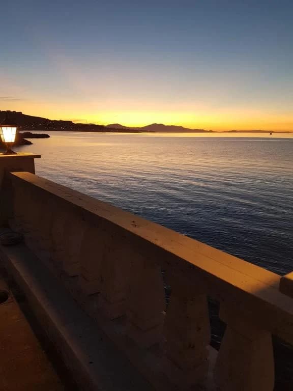 Ramada By Wyndham Van -11