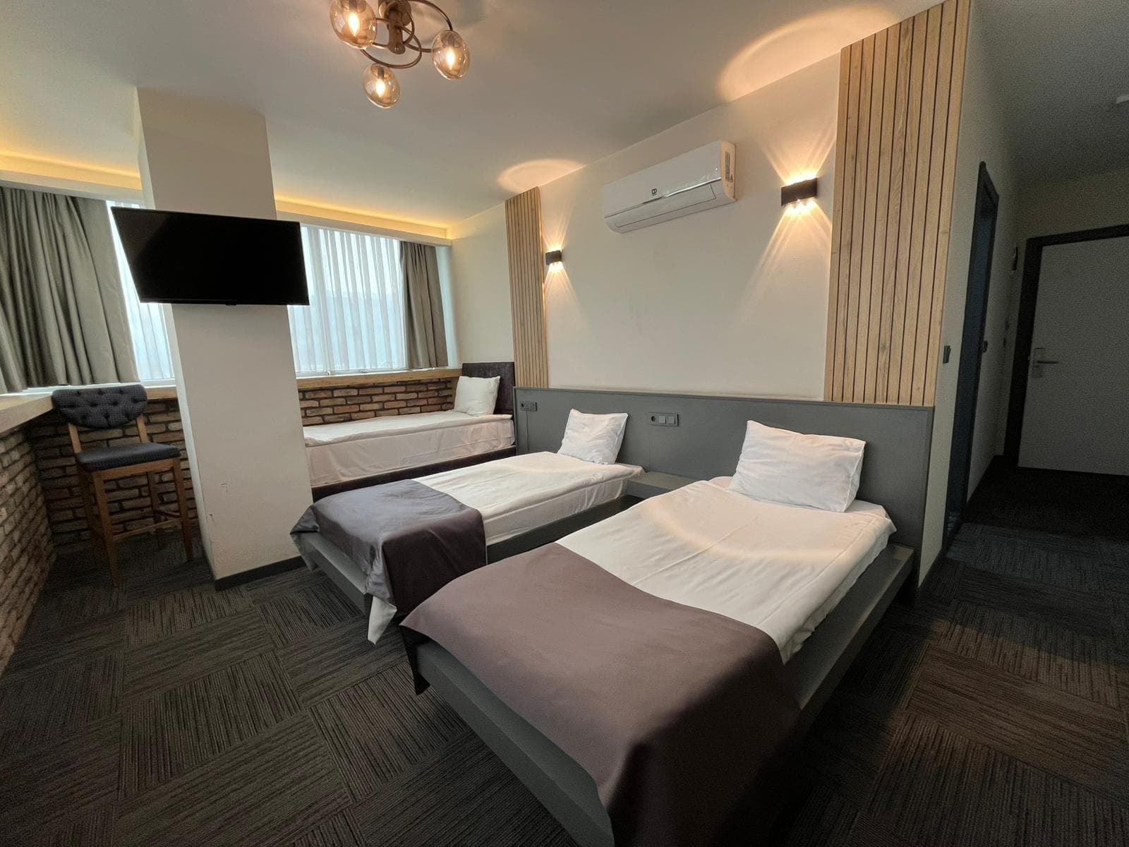 Hotel Dewy-16