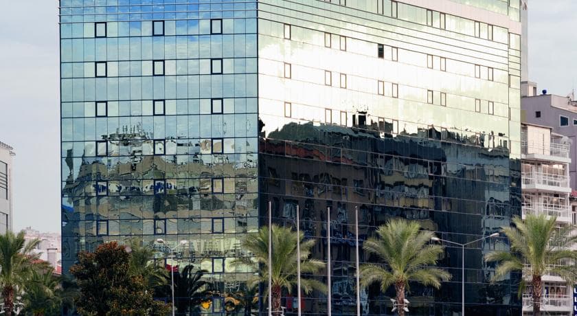 Mövenpick Hotel İzmir-16