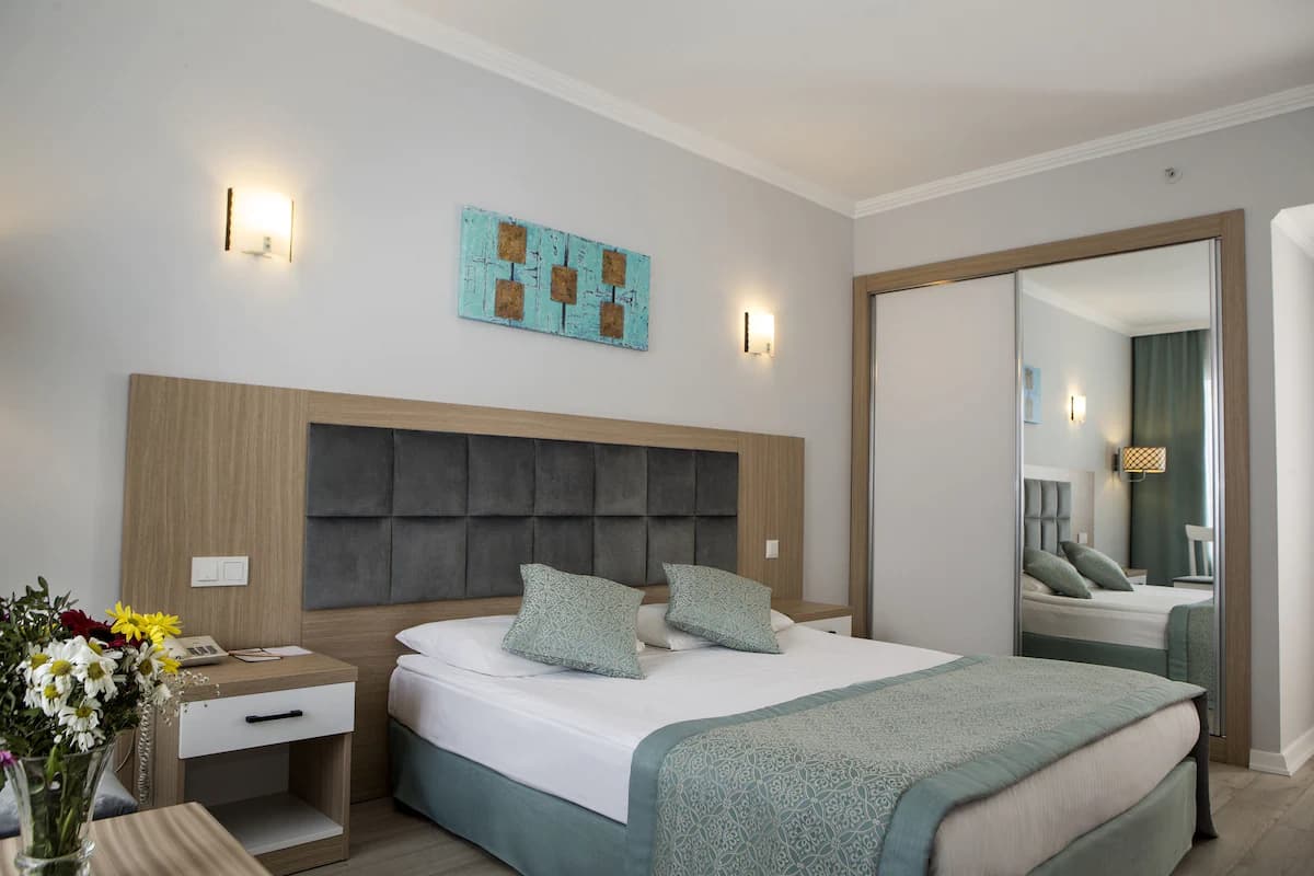 Adonis Hotel Lara-25