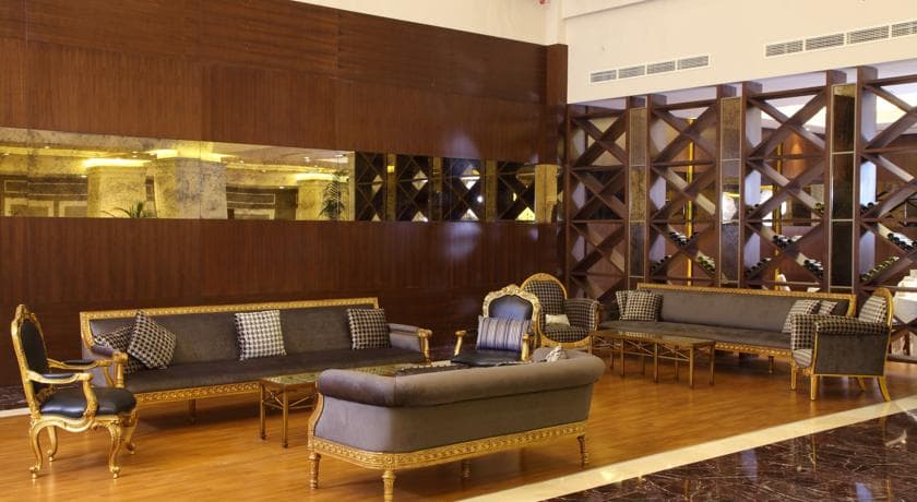 Ramada By Wyndham Hotel Merter-8