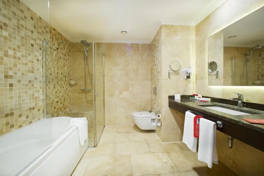 Ramada By Wyndham Hotel Merter-4