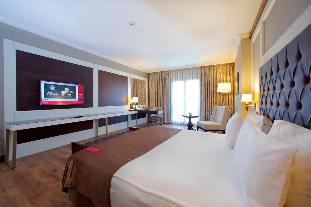 Ramada By Wyndham Hotel Merter-8