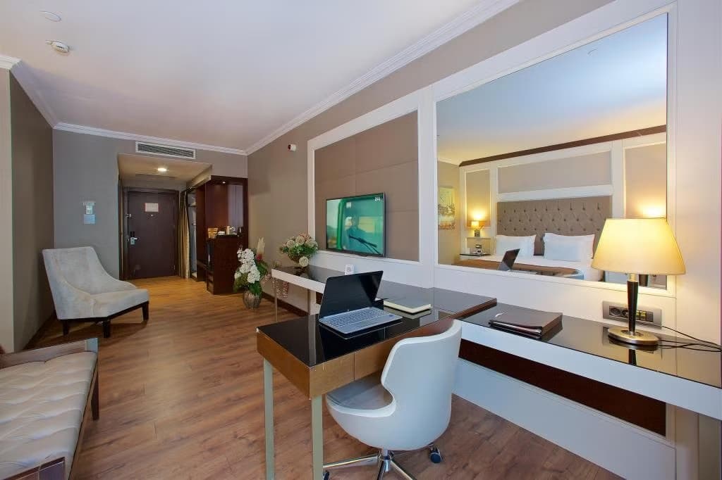 Ramada By Wyndham Hotel Merter-20