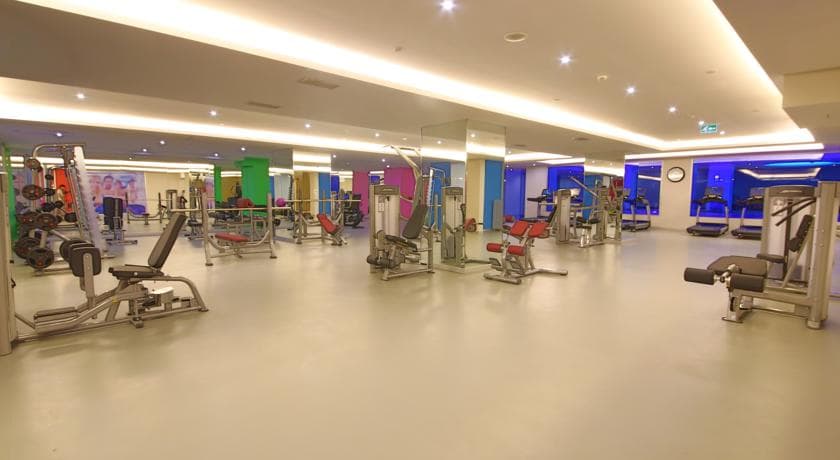 Ramada By Wyndham Hotel Merter-16