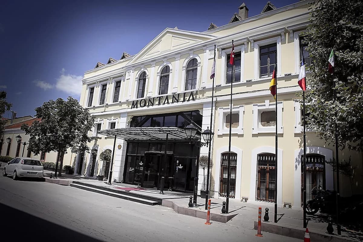 Montania Special Class Hotel-6