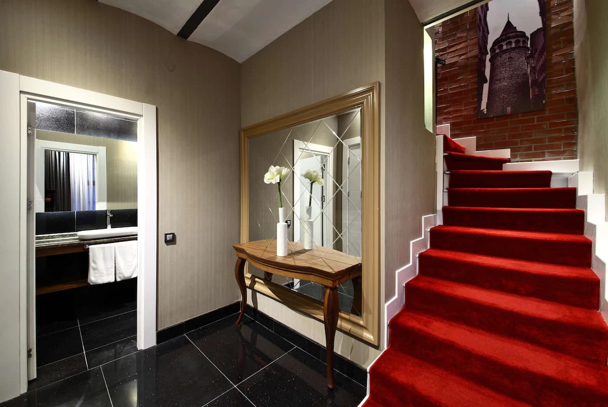 Montania Special Class Hotel-33