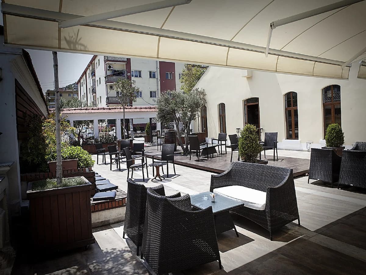 Montania Special Class Hotel-60