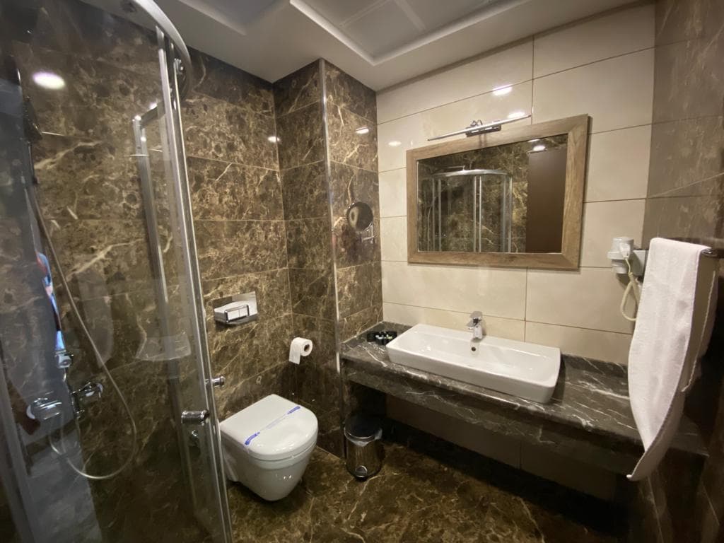 Kanyonvadi Hotel-23