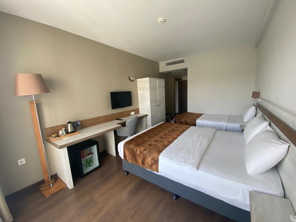 Kanyonvadi Hotel-24