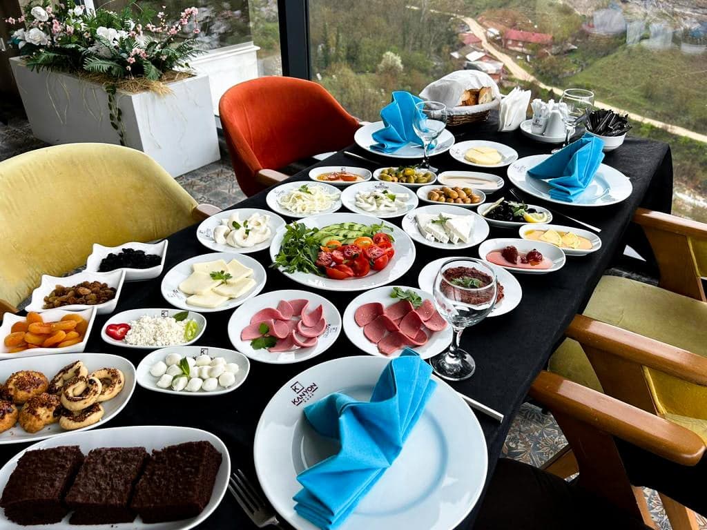 Kanyonvadi Hotel-9