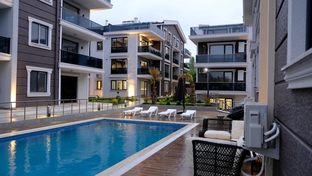 Flower City Suites & Complex-14